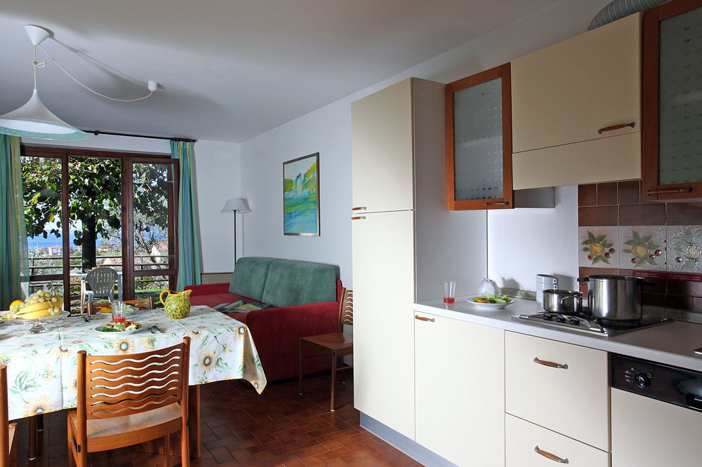 Appartamenti Bellavista Бардолино Екстериор снимка