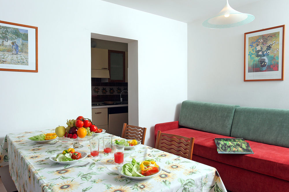 Appartamenti Bellavista Бардолино Екстериор снимка